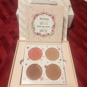 Beauty Bakerie Cotton Candy Champagne Blushlighter Palette